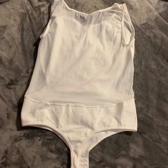 Sold ✔️🔴 🔴 🔴 - Picture 2 of 3